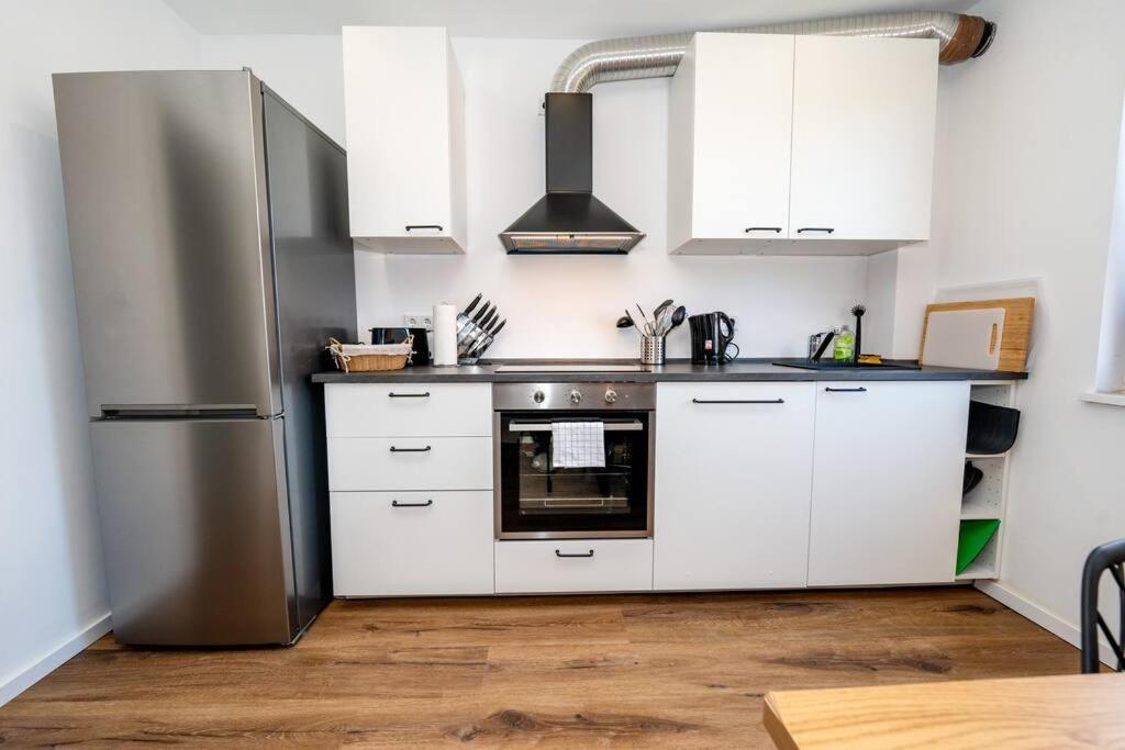 Moderne Maisonette Wohnung Im Fluesseviertel BRE エクステリア 写真