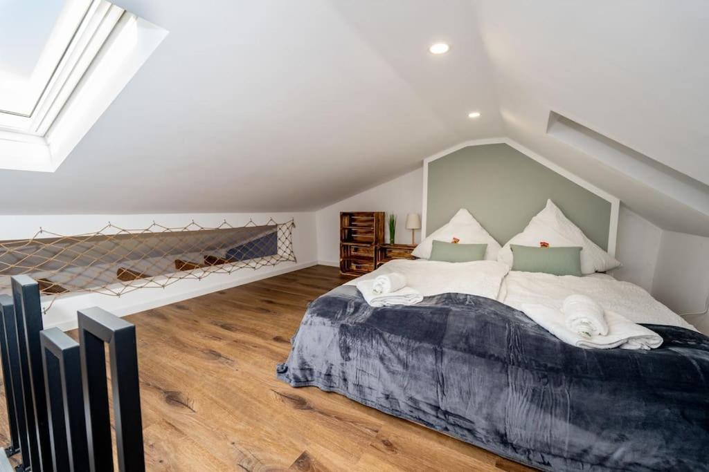 Moderne Maisonette Wohnung Im Fluesseviertel BRE エクステリア 写真